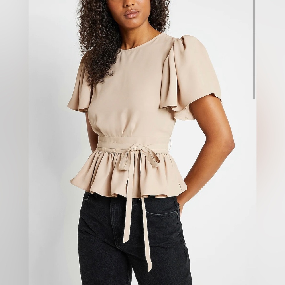 Express Flutter Sleeve Tie Waist Peplum Top in Beige XXS